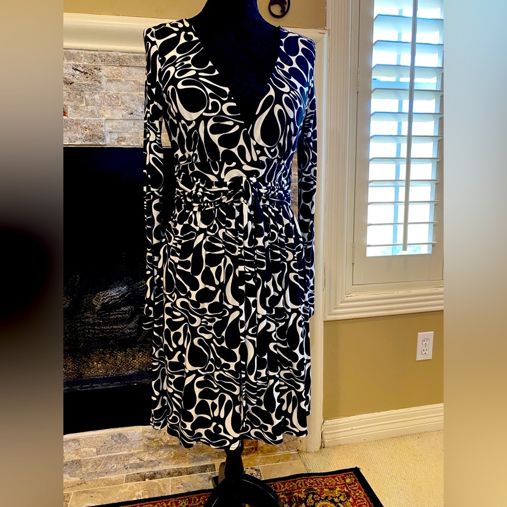 Milly of New York Black/White Geometric/Artsy Print Dress Size M